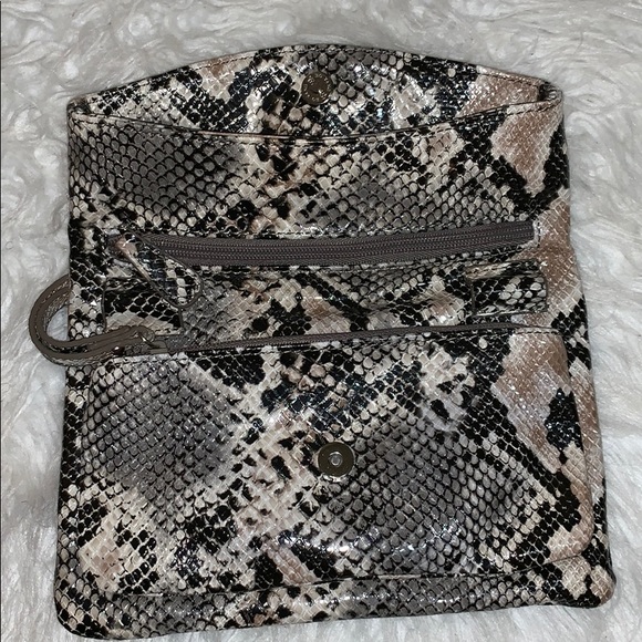 Nine West Convertible Crossbody - Picture 3 of 4